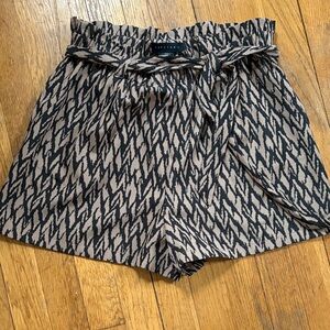 Sanctuary Taupe & Black Paperbag Waist Tie-Front Shorts